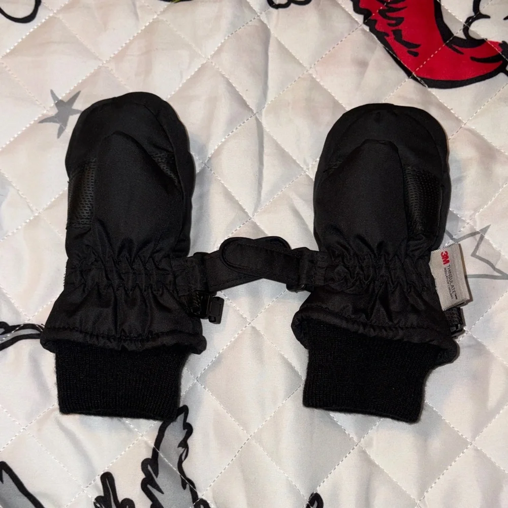 Kids Black Mittens
